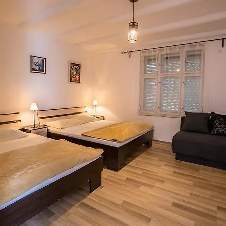 Pensiune Dve Kuce Pored Jezera Palić